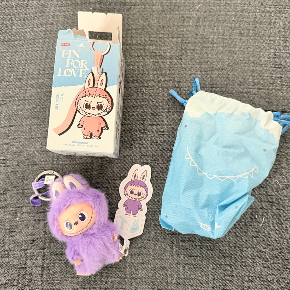 Pin for Love -T Labubu